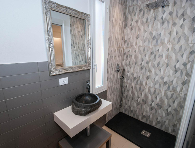 Bathroom 13
