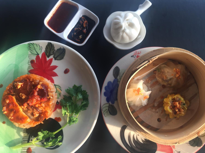 Food & Drinks 8