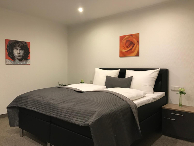 Bedroom 16