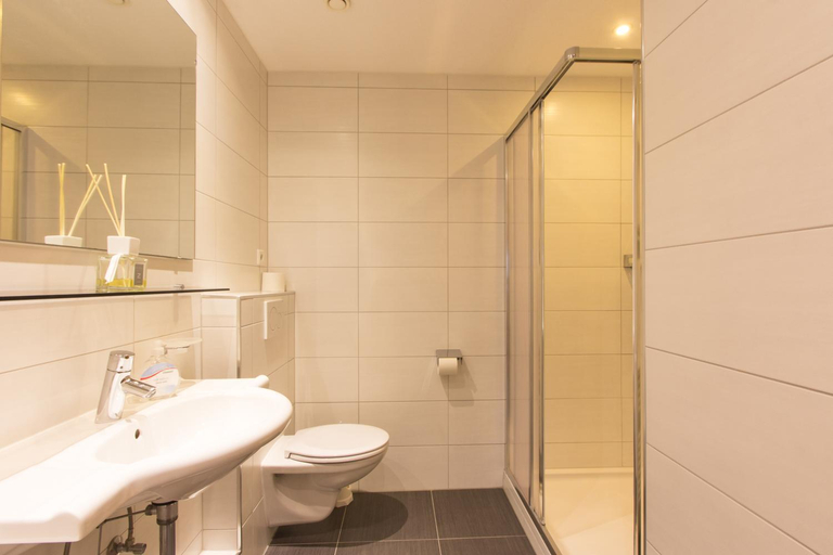 Bathroom 3, Hotel Garni Forsterheim, Landeck