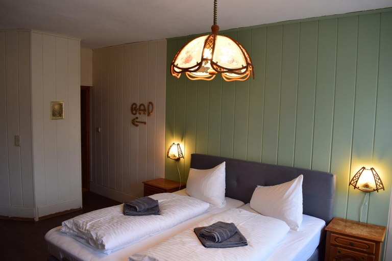 Bedroom 3, Landhotel "Lichte Aue" Lichtenau, Erzgebirgskreis