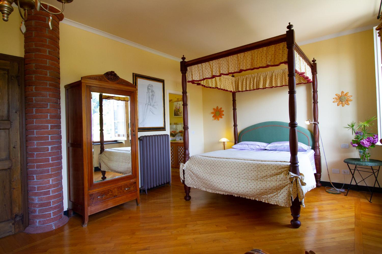 Bedroom 8