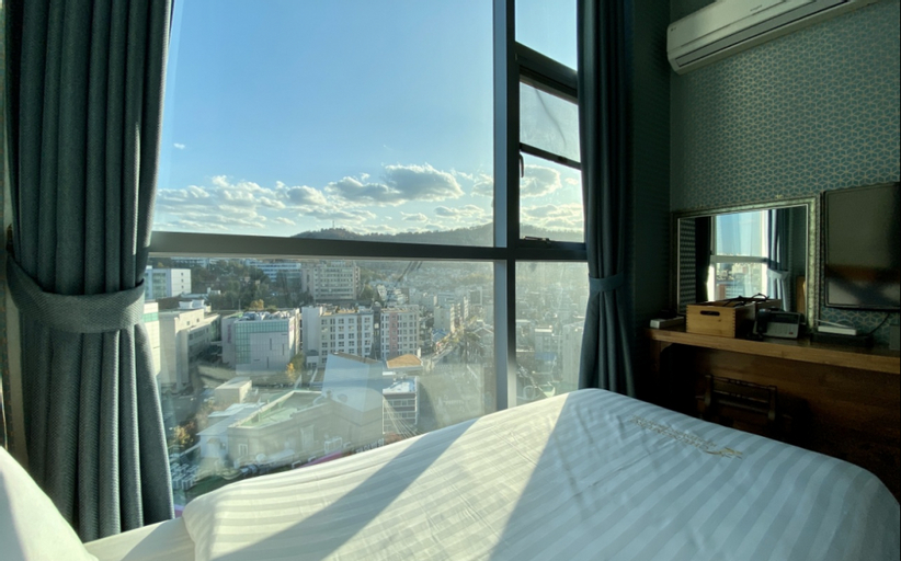 Bedroom 10