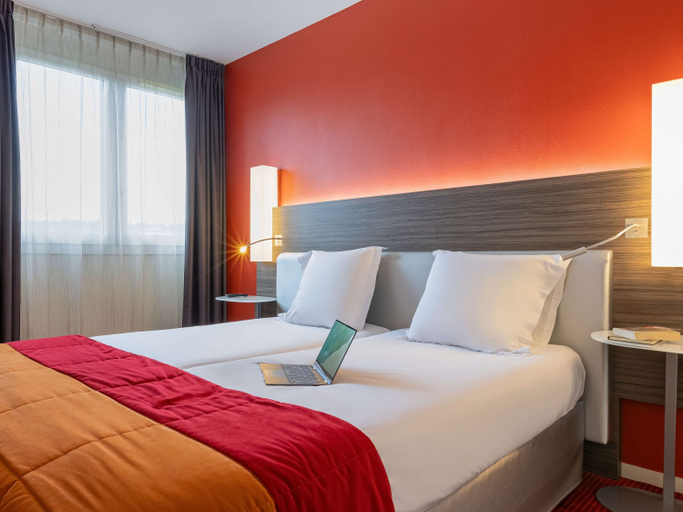 Bedroom 2, Mercure Mulhouse Centre Hotel, Haut-Rhin