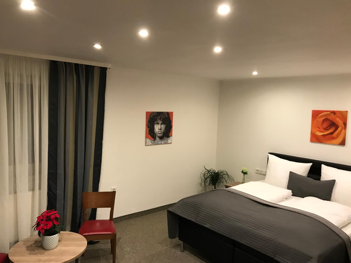 Bedroom 1, Pension Scheiber Hof, Neunkirchen