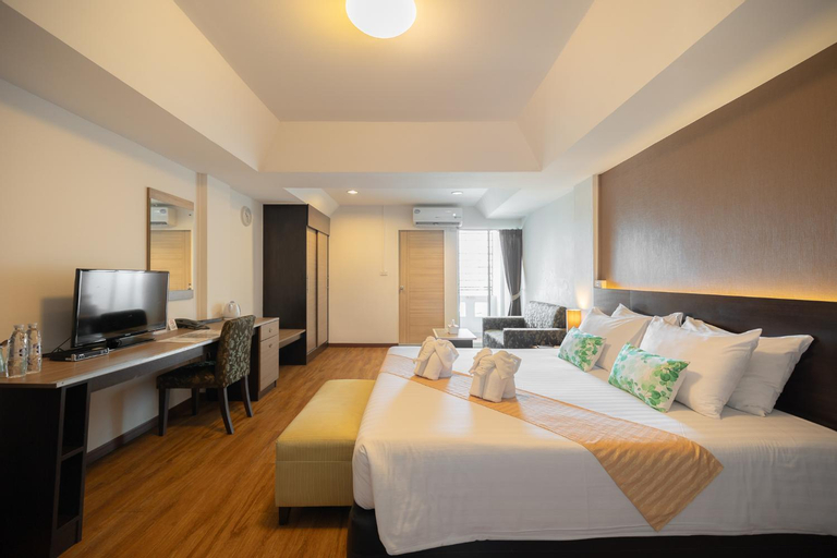 Bedroom 12