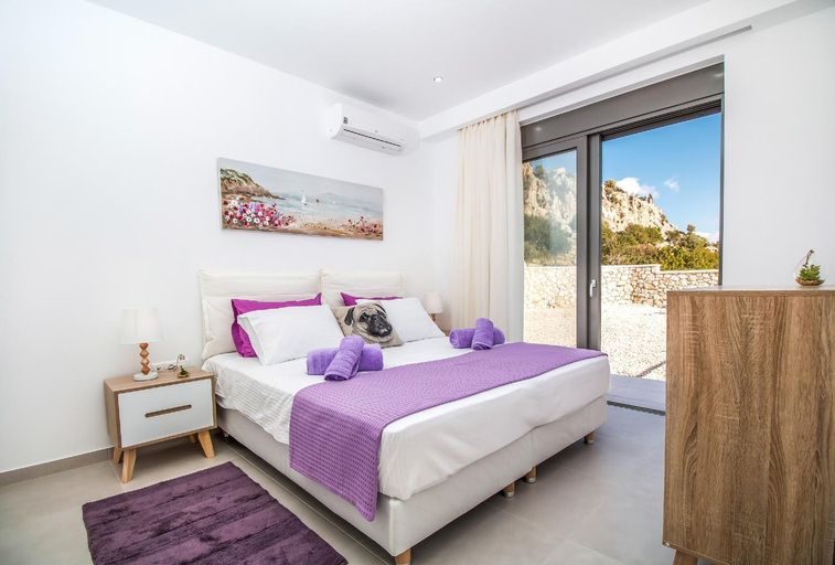 Bedroom 3, Francis & Gregorys Luxury Villas, South Aegean