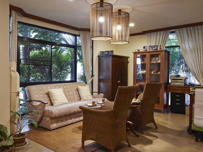 Public Area 2, Napa Place Boutique Hotel, Khlong Toey