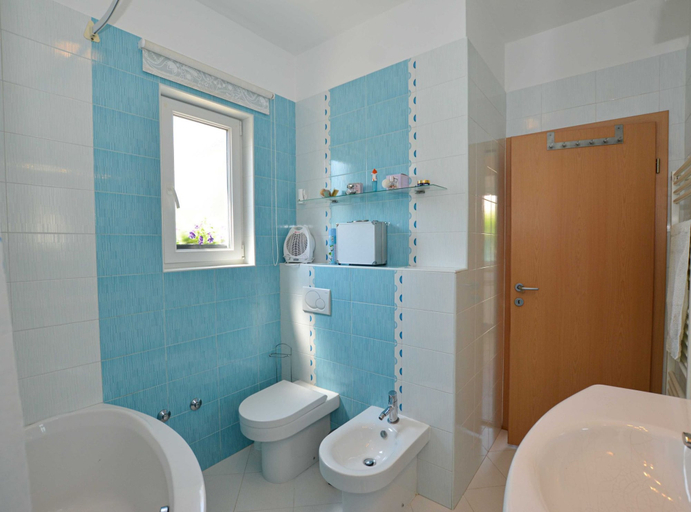 Bathroom 4, Radovani Peaceful and Serene Apartment With Terrace, Rovinj
