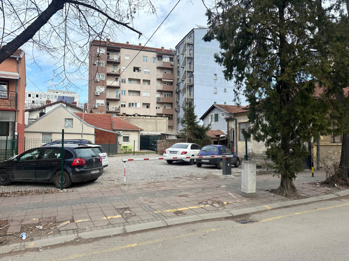 Others, Hotel Rile Men Blue, Niš