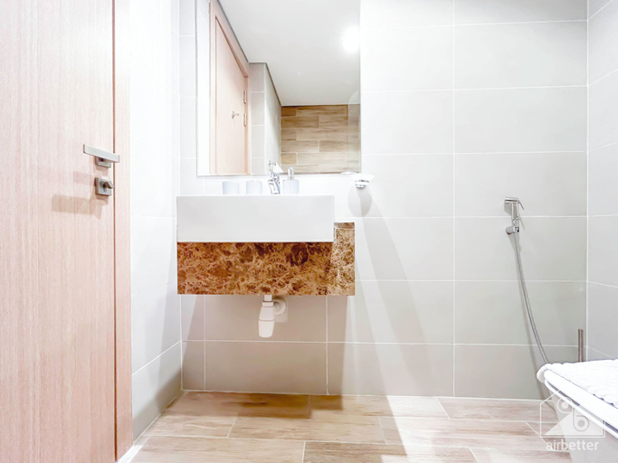Bathroom 4, Luxury 1-br Villa in Rukan: Dubai Skyline Views!, Dubai
