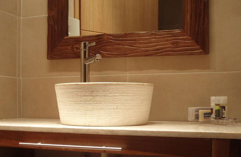 Bathroom 5, Astrolabe Hotel, Central Greece