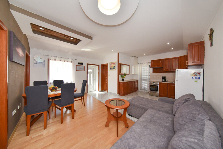 Others 4, Apartments Ledinko, Privlaka