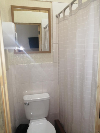 Others 5, Hotel Metropolitano, ZONA 1