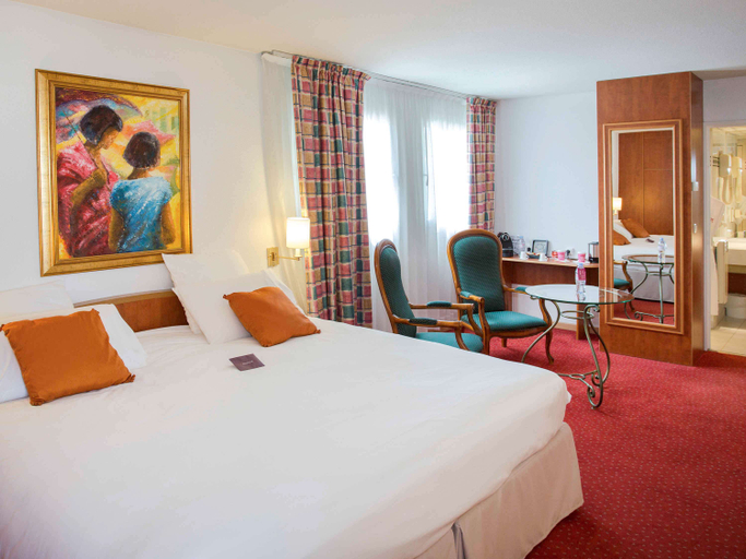 Bedroom 3, Mercure Cannes Mandelieu Hotel, Alpes-Maritimes