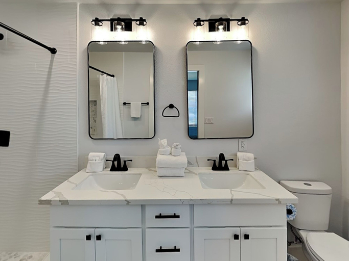 Bathroom 3, La Casita, Galveston