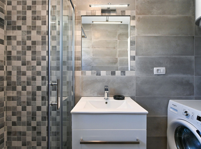 Bathroom 3, Stylish Kaštela Apartment With Modern Amenities and Free Parking, Kaštela