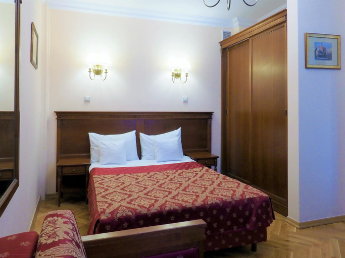 Bedroom 6