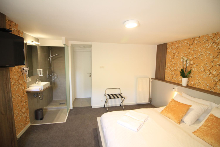 Bedroom 1, Chambres4you, Namur