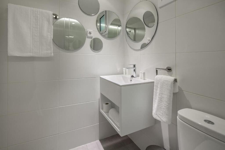 Bathroom 4, Habitat Apartments Hot Jazz, Barcelona