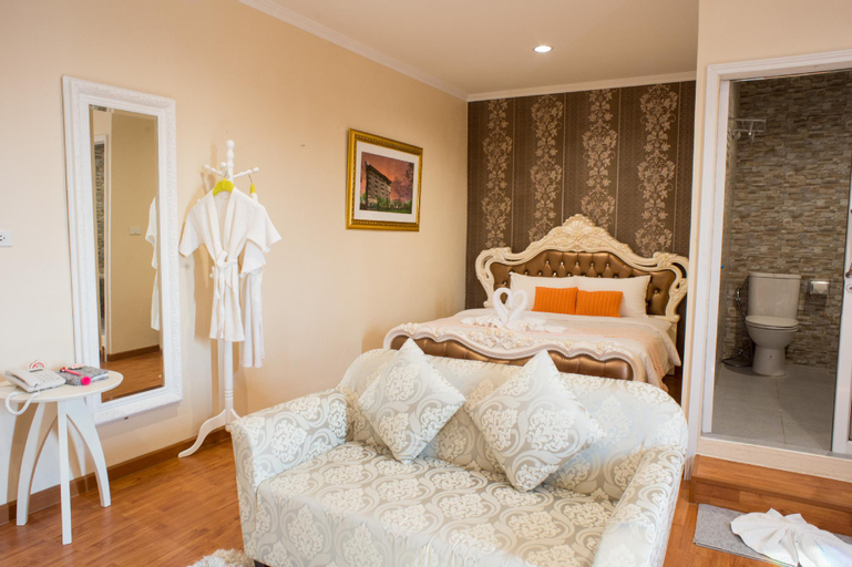 Bedroom 6