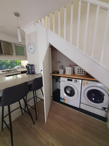 Others 4, Townhouses by the Beach, Wollongong - Inner