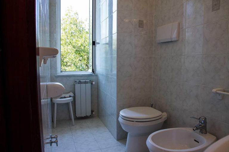 Bathroom 11
