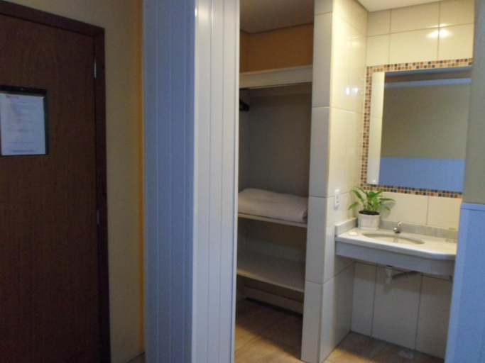 Bathroom 3, Hotel Ivo De Conto, Porto Alegre