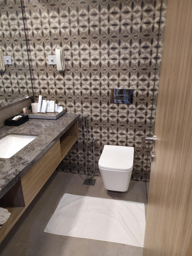Bathroom 5, Fortune Valley View, Manipal - Member ITC Hotels' Group, Udupi