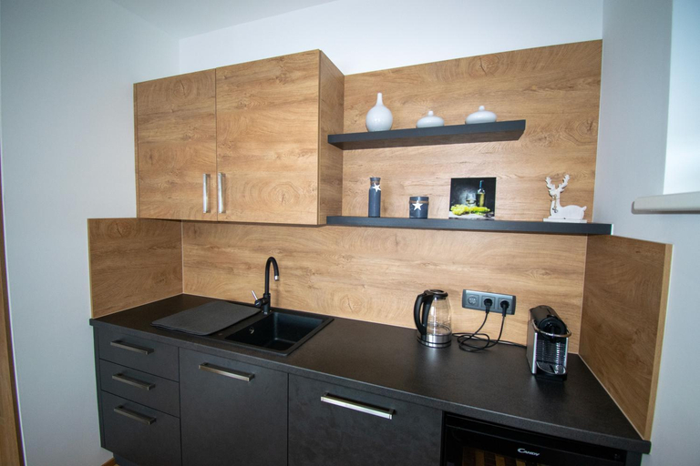 Others 5, Smart Rooms Wels, Wels