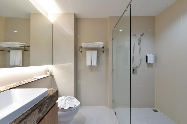 Bathroom 9