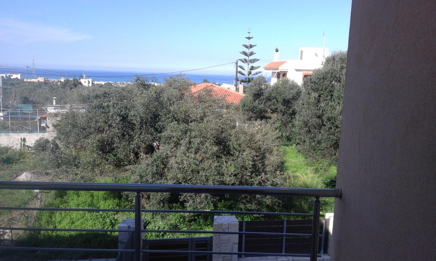 Others 3, “Theeporto” Maisonette with pool, Crete