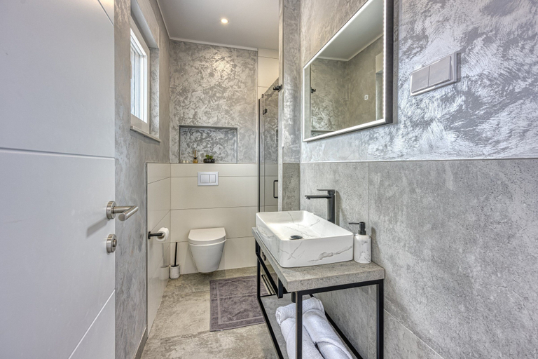 Bathroom 4, Peaceful Blooming Villa With Pool, Rovinj