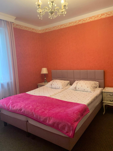 Bedroom 2, Hotelik, Świecie