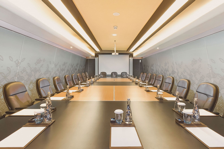 Business Facilities 28