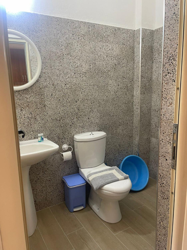 Bathroom 2, Hotel Villa Andi, Vlorës