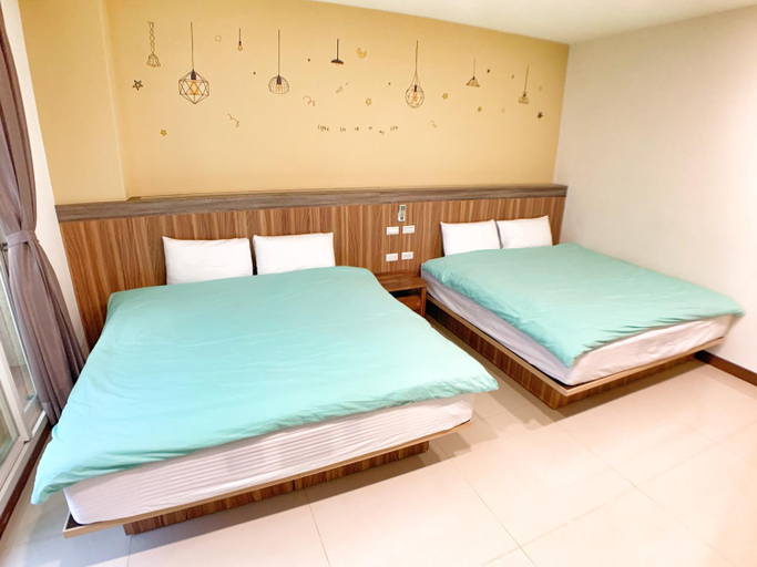Bedroom 13