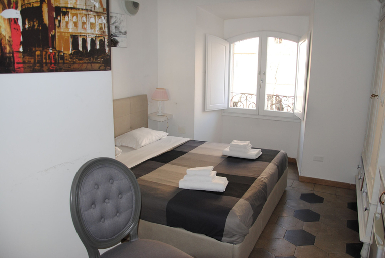 Bedroom 4, Deluxe Vatican, Roma
