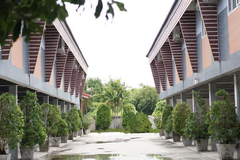 PJ resort, Muang Chon Buri