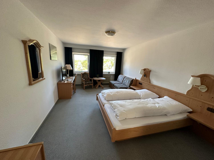 Bedroom 4, Gasthof Menke, Heidekreis
