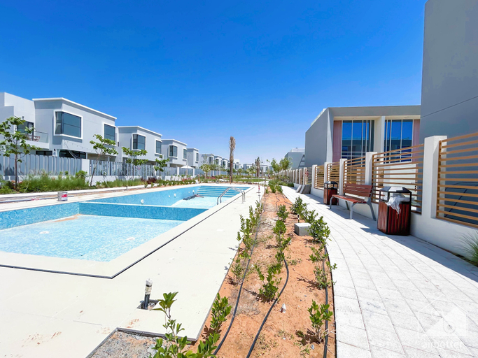 Sport & Beauty, Luxury 1-br Villa in Rukan: Dubai Skyline Views!, Dubai
