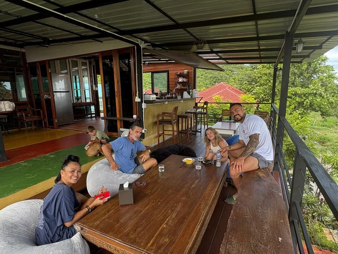 Food & Drinks 4, Golden Mango House, K. Sam Roi Yot