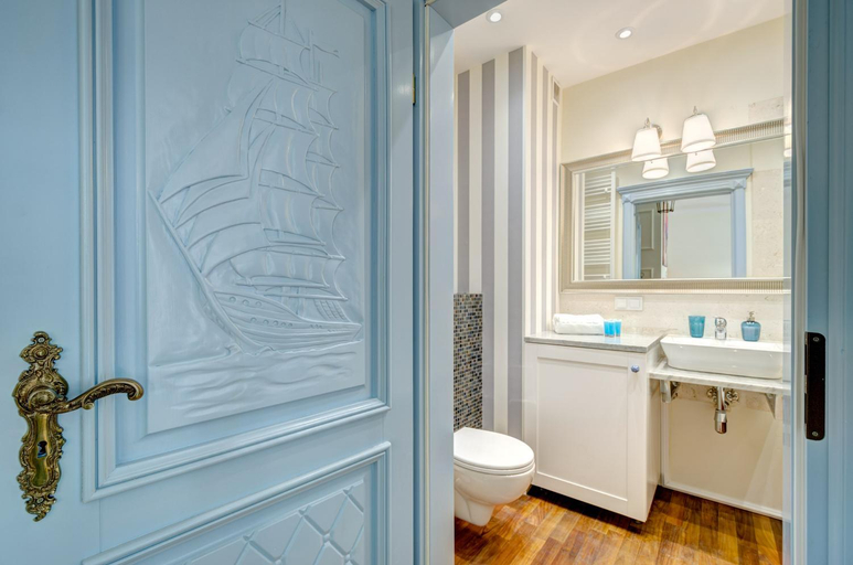 Bathroom, Live & Travel Apartments Number 1, Gdańsk City