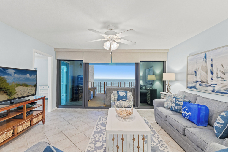 Others 5, Beachfront Bliss! 2BR 2BA Stunning Views! Sleeps 8! Beach Chair Service!, Bay