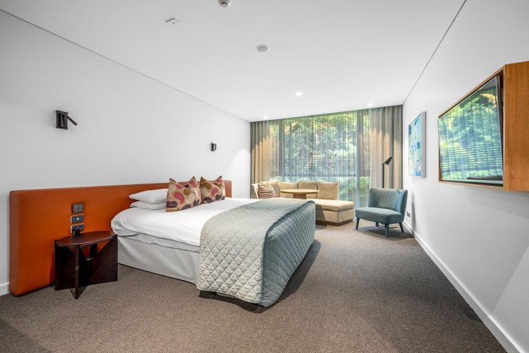 Bedroom 3, Yallungah Boutique Hotel by Travellers, Orange