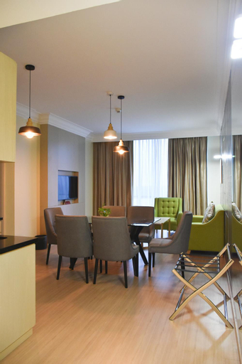 Dining Room 7
