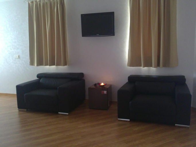 Others 4, Hotel Gardu, Albacete
