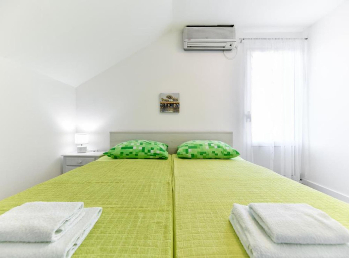 Bedroom 1, Villa Kate, Pašman