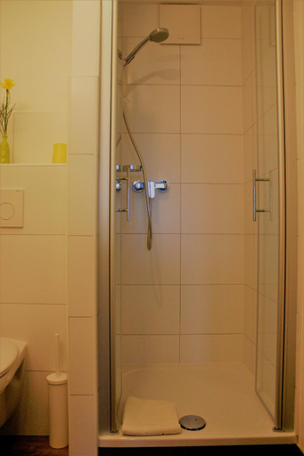 Others 5, Pension Weinig, Fulda