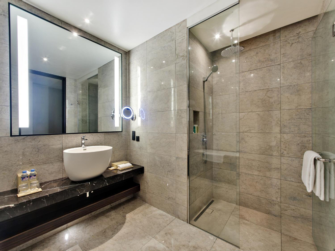 Bathroom 7